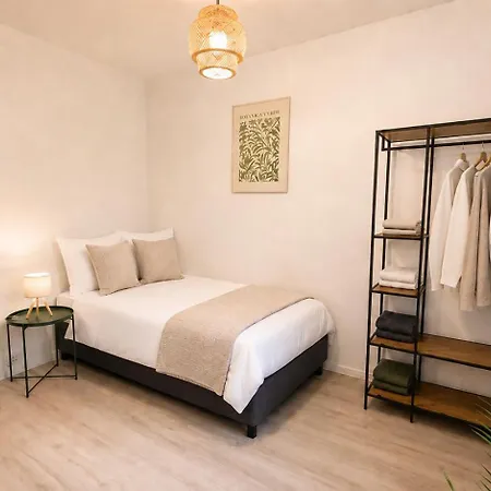 Für Berufstätige Mit 5 Einzelbetten, Smart Tv, Küche, Wifi, Balkon, Wama * Halle (Saale)